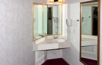 Ocean View Motel 3*
